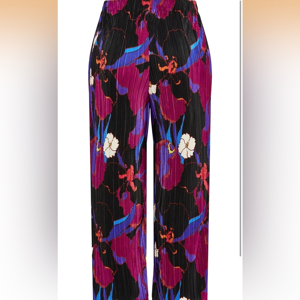 City Chic Black and Purple floral Wide Leg Pants - Picture 5 of 8